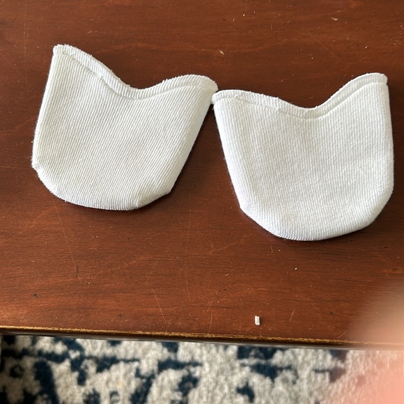 NEW in Box! Seamless Gel Ballet Pointe Shoe Toe Pads - Picture 3 of 4